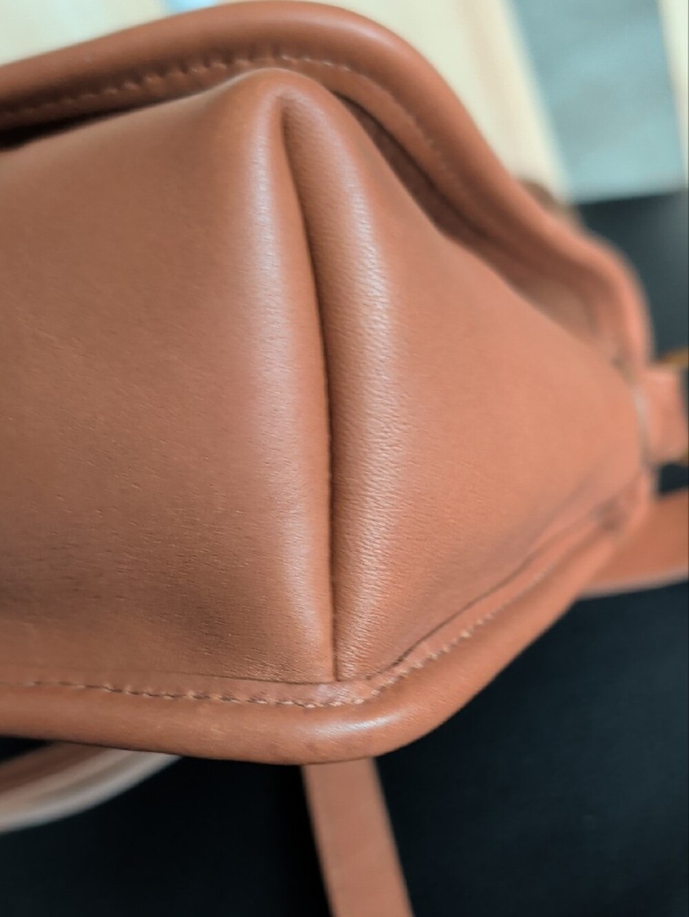 Vintage Coach Companion Flap Crossbody (KOC-9076) GUC - Picture 6 of 10